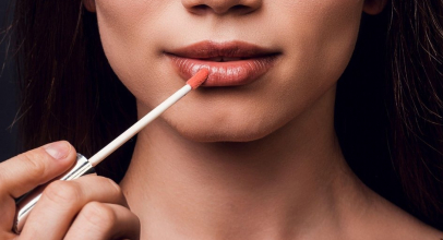 10 лучших блесков для губ 10 лучших блесков для губ