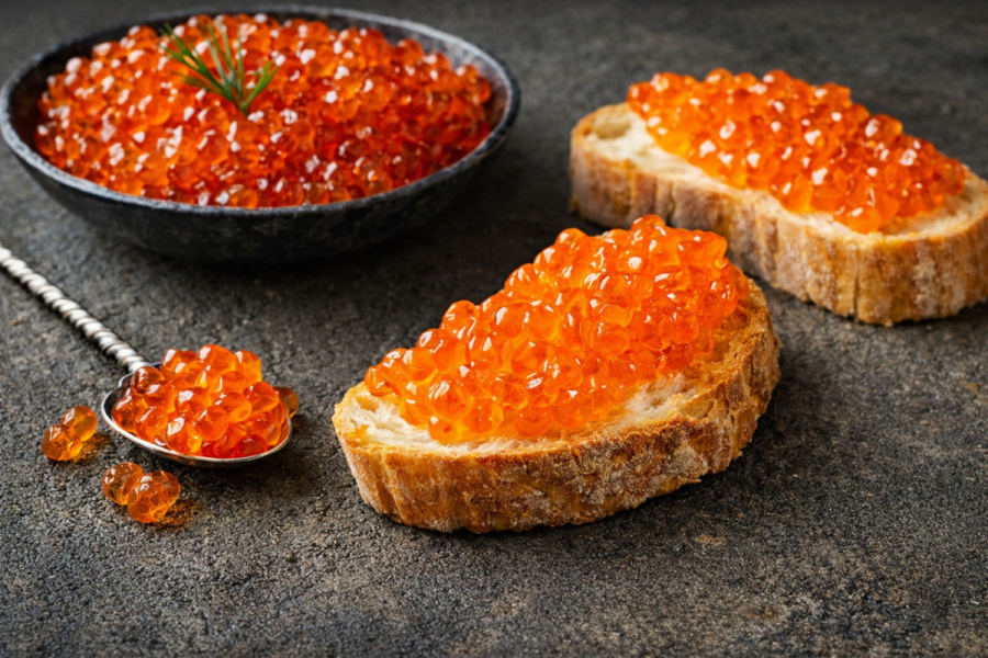 9 апетитних бутербродів з червоною ікрою, які хочеться скуштувати