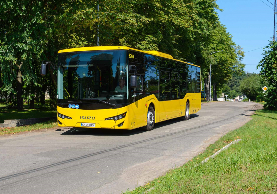 Автобус 12 Київ