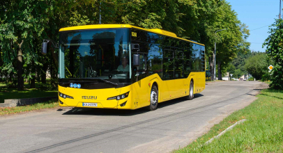 Автобус 12 Київ