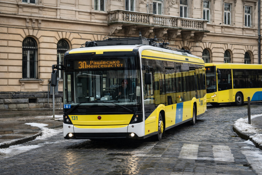 Автобус 30 Львів