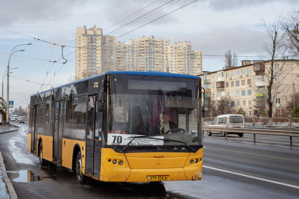 Автобус 70 Київ