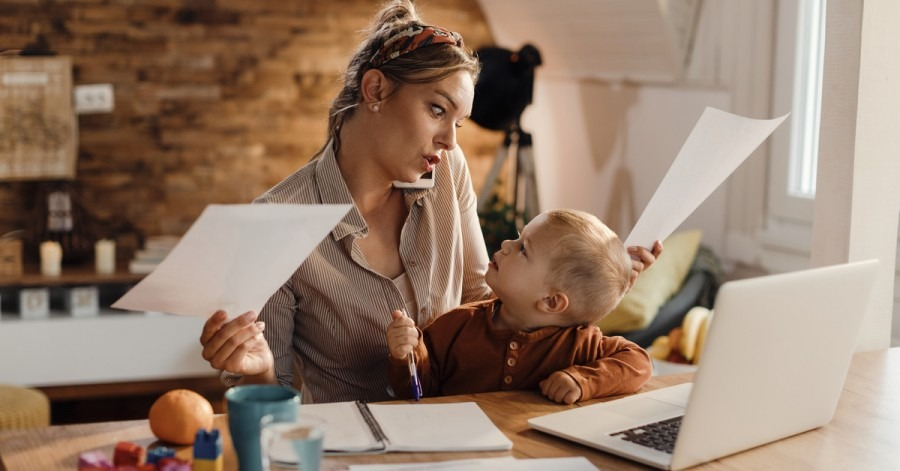 Баланс між роботою та сім'єю: поради для працюючих батьків