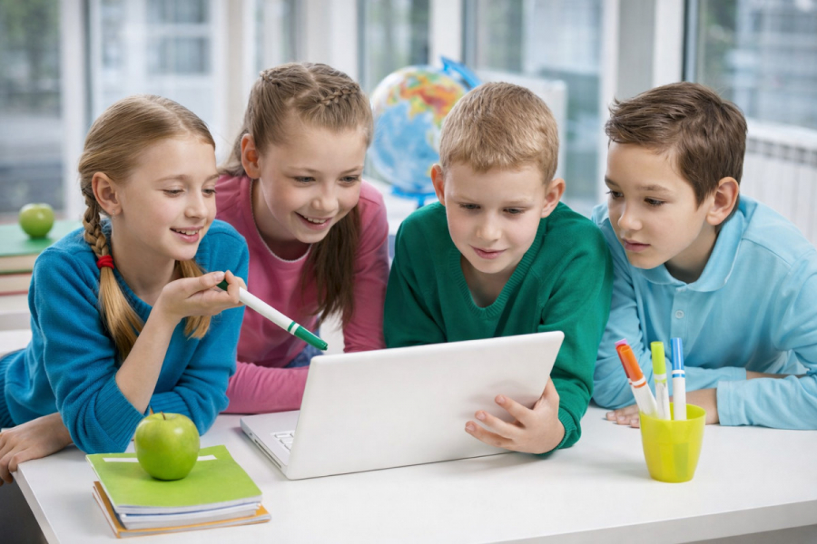 Чому Roblox - найкращий інструмент для старту в IT для дітей 8–13 років