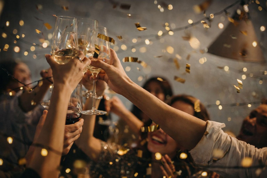 Що подарувати колегам на корпоративі