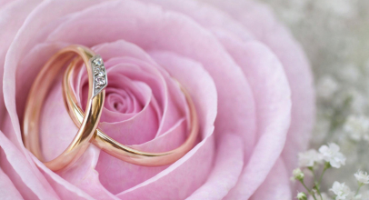 Розовый юбилей: ювелирный этикет и традиции первого десятилетия в браке