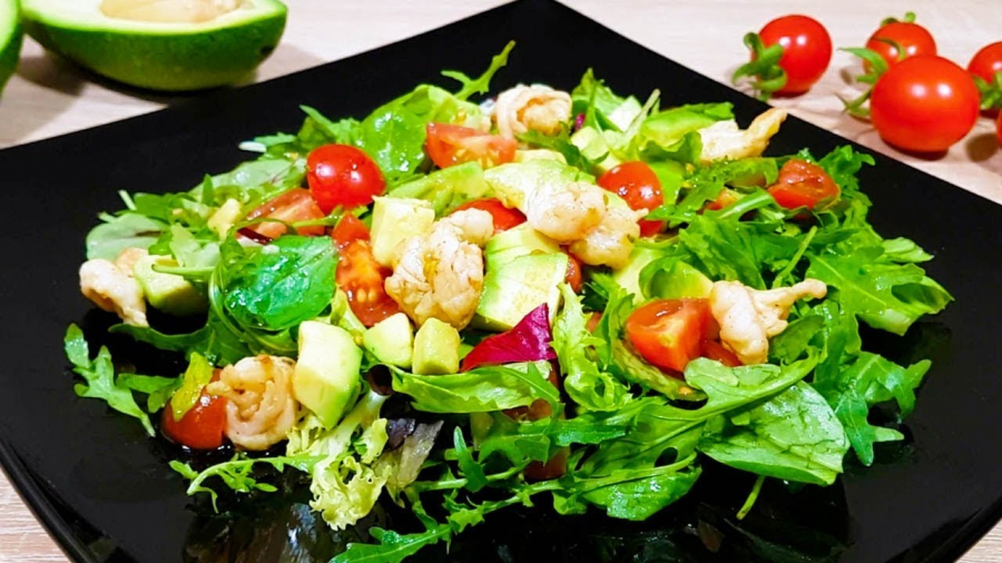 Салат з авокадо без майонезу