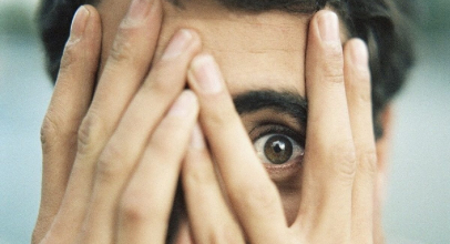 Що робити, якщо соромно займатися при інших?