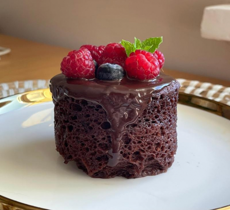 Шоколадний кекс у мікрохвильовці