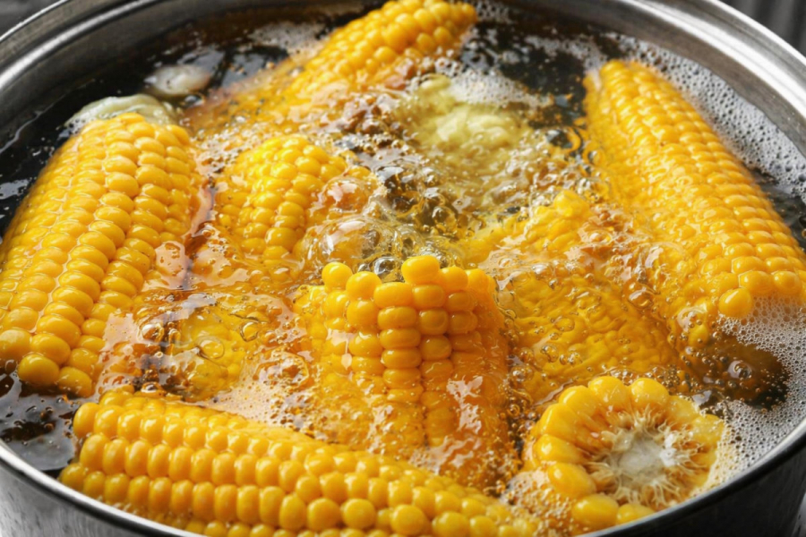 Сколько варить кукурузу