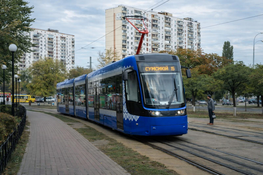 Трамвай 15 Київ