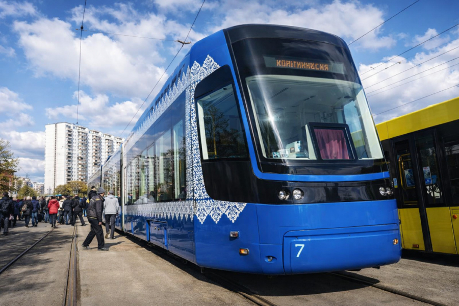 Трамвай 3 Київ