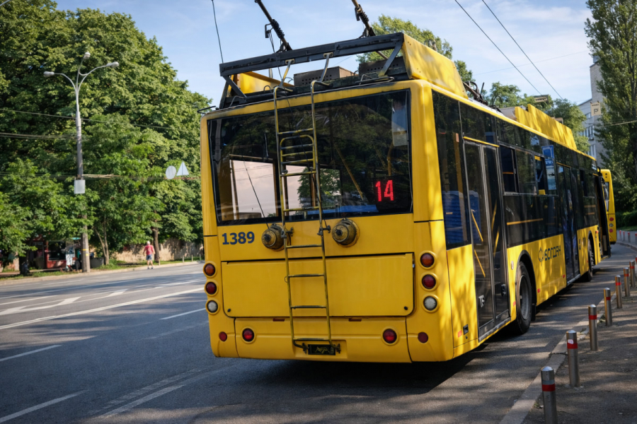 Тролейбус 14 Київ