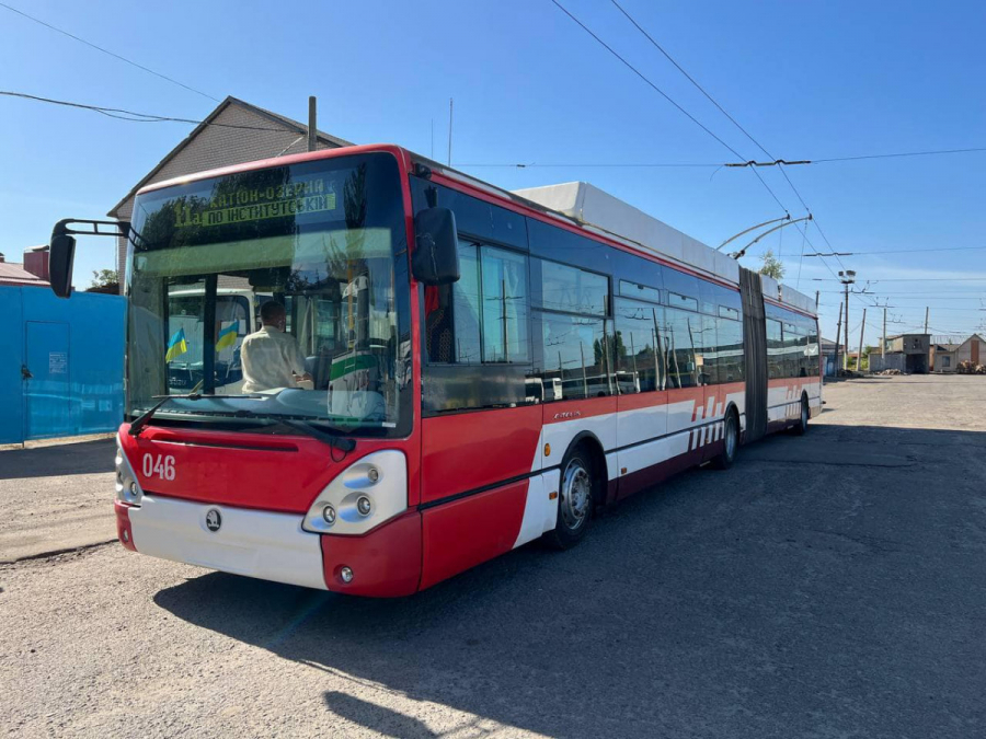 Тролейбус 18 Хмельницький