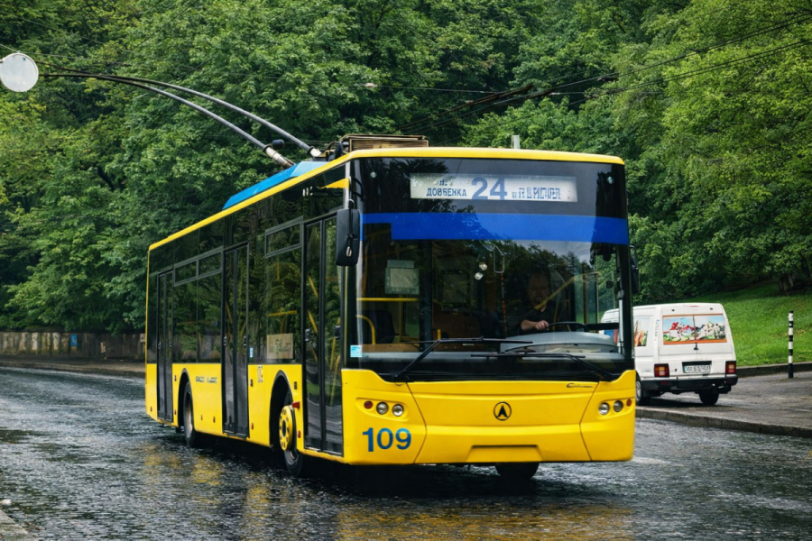 Троллейбус 24 Львов