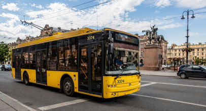 Тролейбус 28 Київ