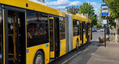 Тролейбус 30 Київ