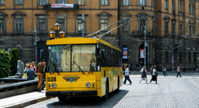 Тролейбус 33 Київ