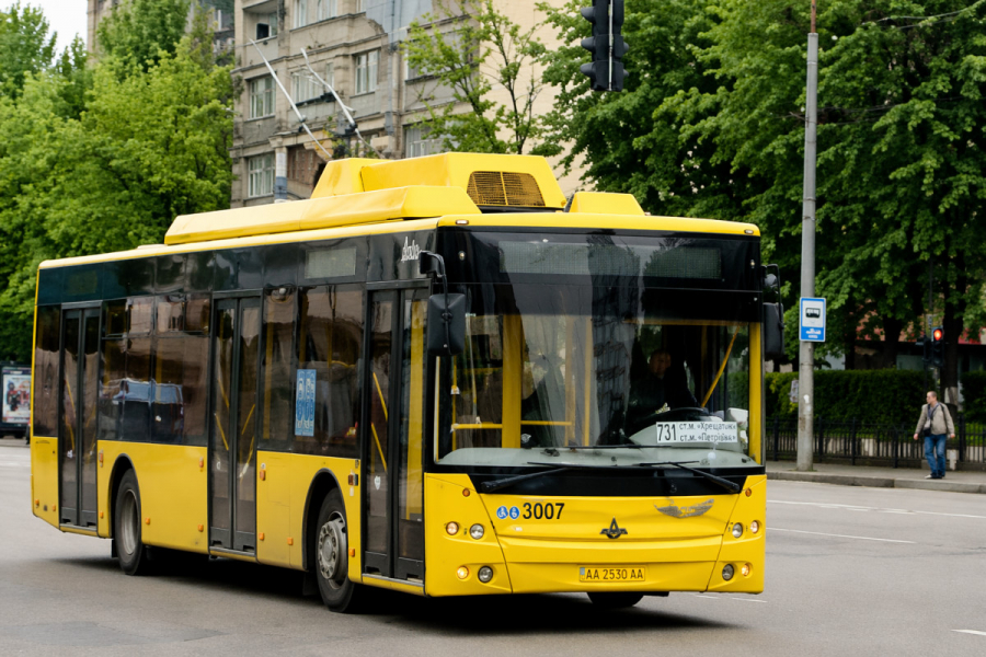 Тролейбус 37 Київ