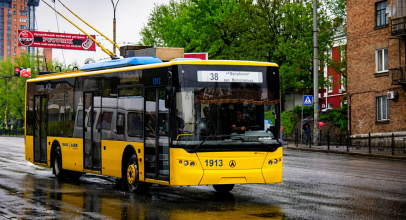 Тролейбус 38 Київ