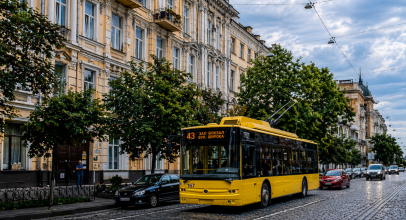 Тролейбус 43 Київ