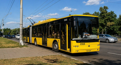 Тролейбус 45 Київ