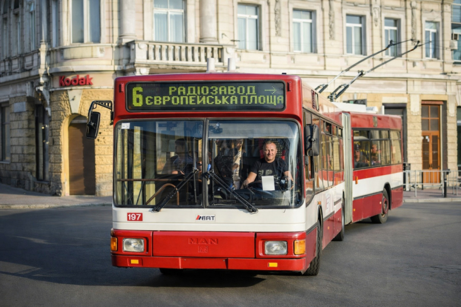 Тролейбус 6 Івано-Франківськ