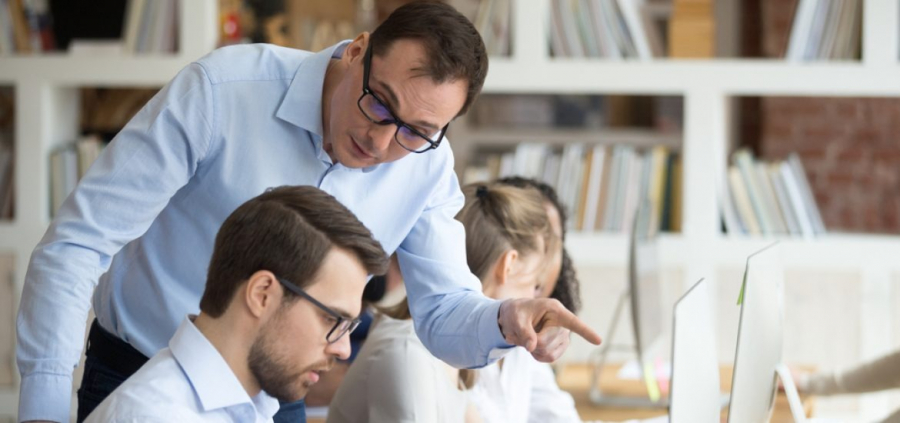 Як навчитися приймати критику без стресу та образ