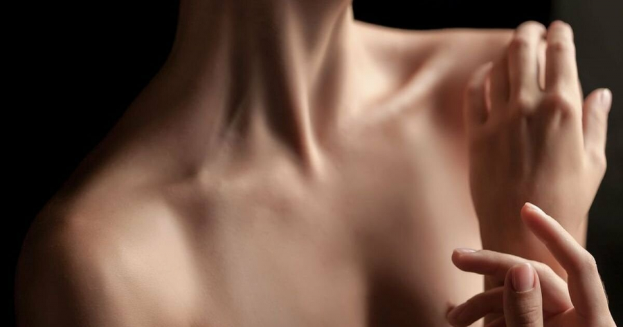 Як підібрати засоби для догляду за зоною декольте