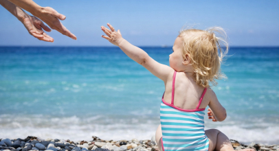 Як уникнути перегріву дитини під час літніх прогулянок