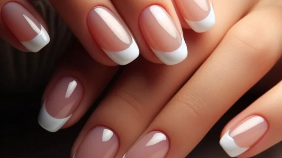 Як зробити ідеальний французький манікюр вдома