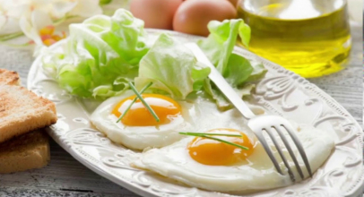 Яйцо, жареное на масле, калорийность