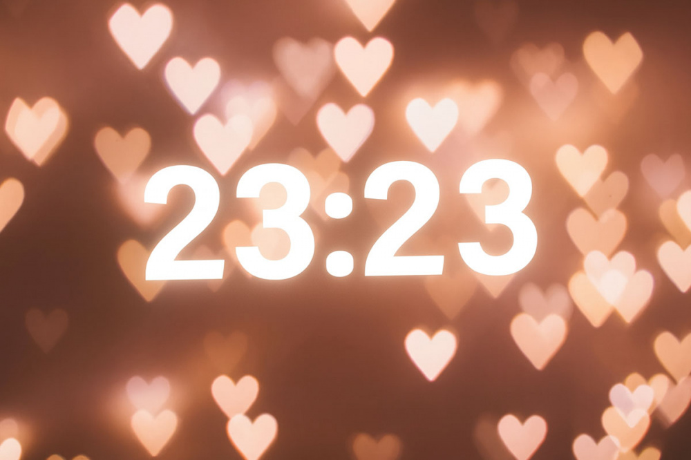 23:23 і кохання