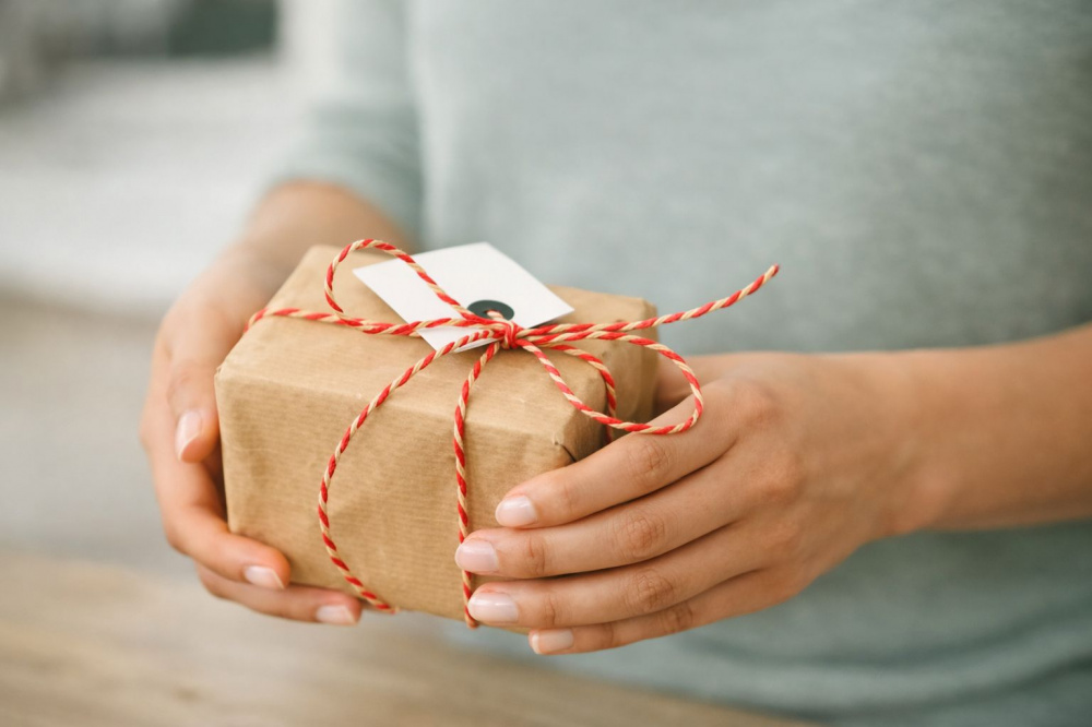 Невеликі подарунки з настроєм