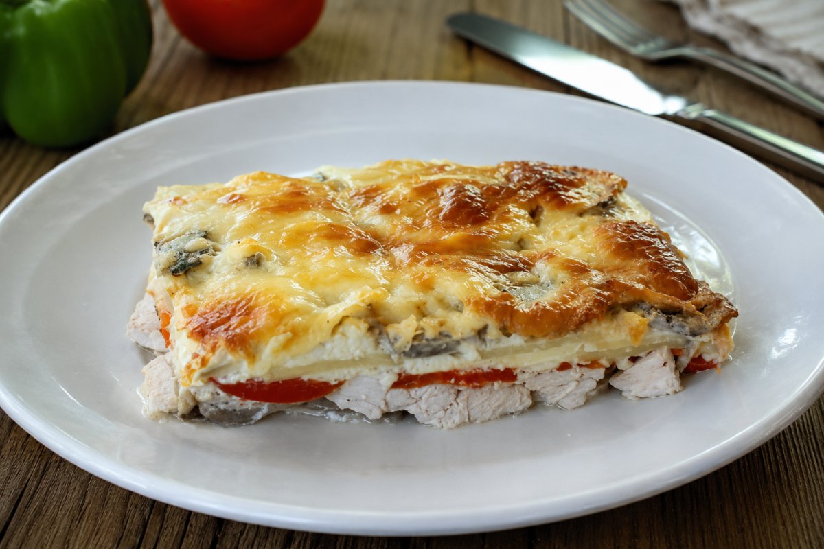 Картофельная запеканка с курицей и сыром