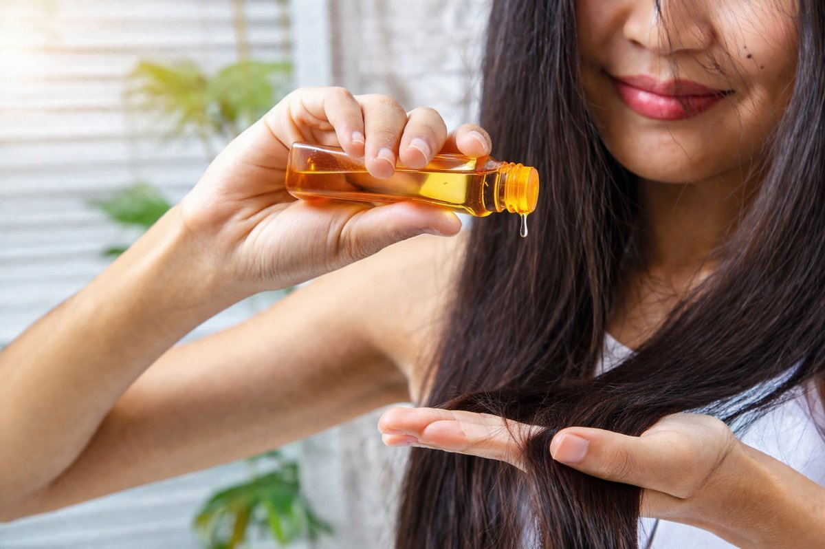 Масла для відновлення волосся