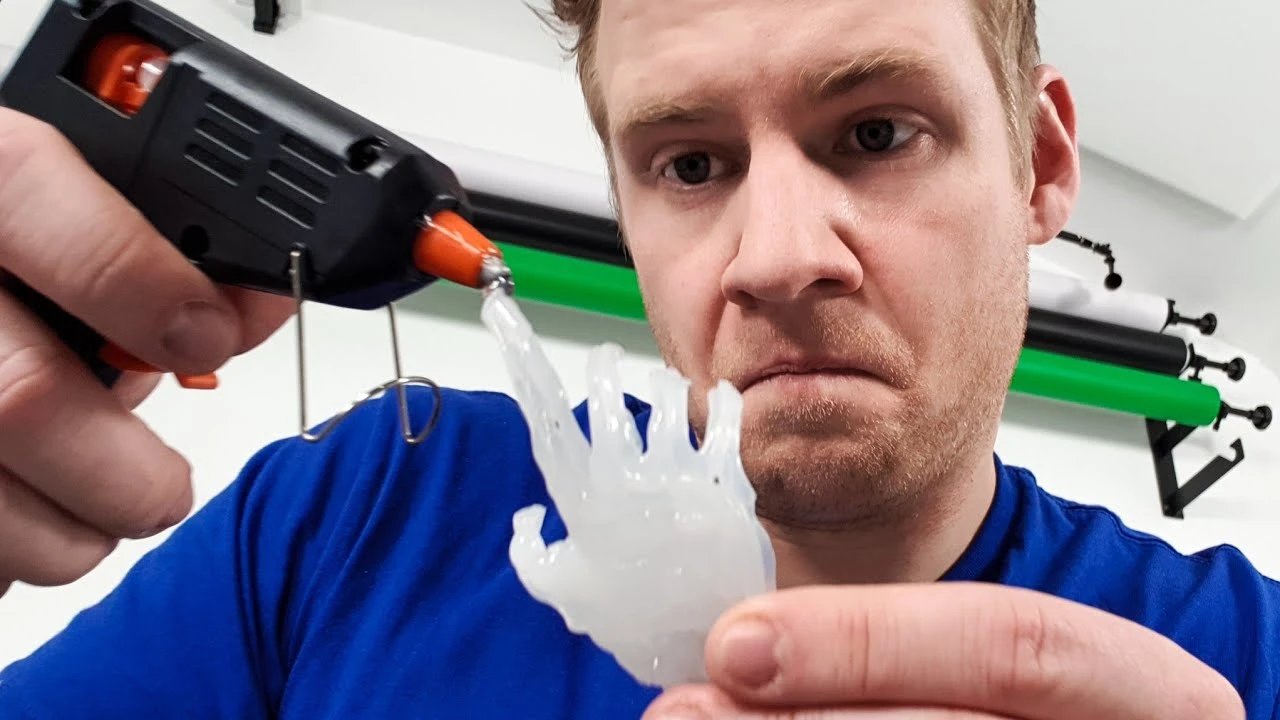 Клеевой пистолет как инструмент скульптора