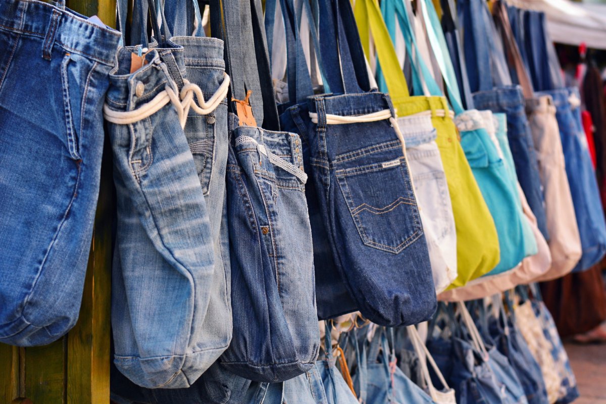 Джинсовий одяг