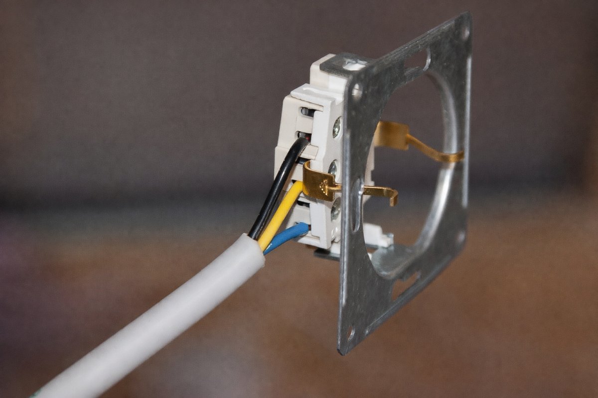 Установка нової розетки